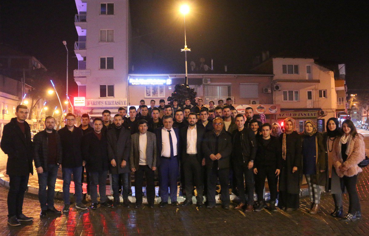 Cumhur İttifakının Genç ve Dinamik Kadrolarıyla Seçime Hazırız

Adalet ve Kalkınma Partisi ile Milliyetçi Hareket Partisi arasında kurulan Cumhur İttifakının ilçemizdeki genç ve dinamik kadroları ile 31 Mart 2019 yerel seçimlerine güçlü bir şekilde hazırlanıyoruz>