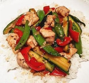 Thai Basil Lime Stir Fry motivationskitchen.wordpress.com/2019/01/23/tha…