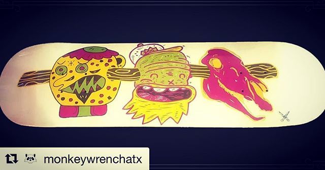 PuroChingonColl's tweet photo. Supporting our #monkeywrench pals! Check this deck design we did for their raffle. See below for more promo info 💀💀🛹🛹🤙🏾🤙🏾. Design Inspired by the Mesoamerican tzompantli (skullrack) | #Repost @monkeywrenchatx
・・・
Become a sustainer at $10/mo or more during the next 2 WEE… https://t.co/wOYzsEw72d