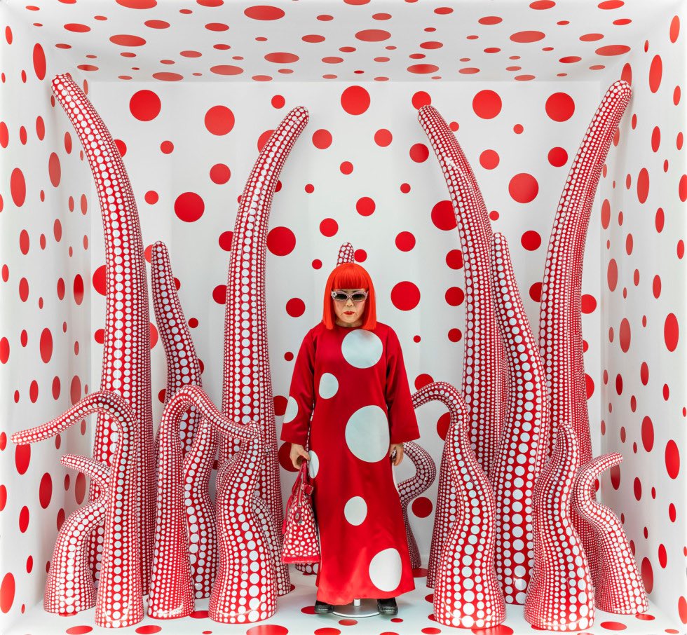 timneedles's tweet photo. Iβm TIm Needles, Art & Media teacher in Smithtown NY & Iβd love to meet Yayoi Kusama, one of my favorite living artists, brought students to her installation in NYC a few years ago, amazing & interactive! #ChatMHE https://t.co/5L1QcwGNsX