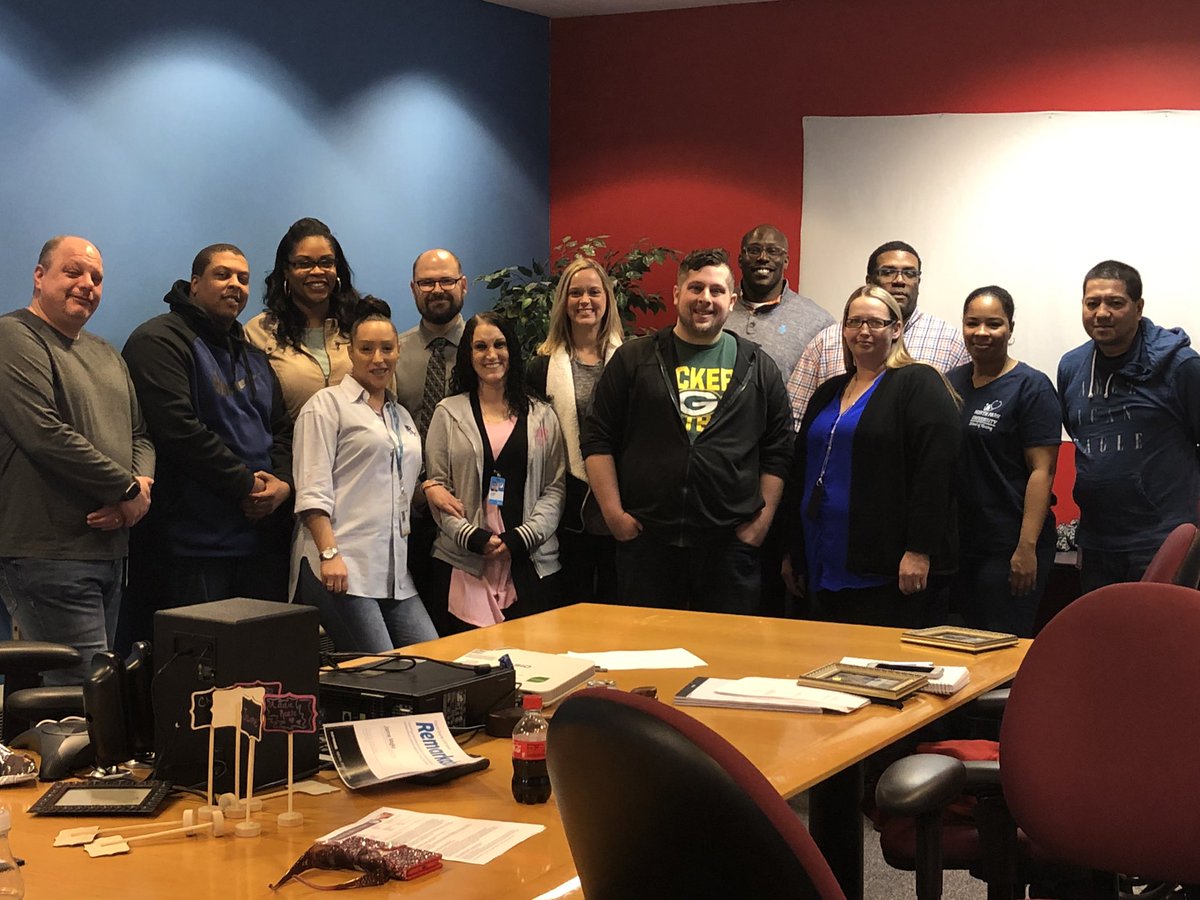 ShellyBradley15's tweet photo. Welcome to the Rantoul Leadership Team, Melvin Reine!! @banks_dvb @anthonyetuggle @rantoulculture @ATTRantoulMCSC https://t.co/uEd3oHI5DN