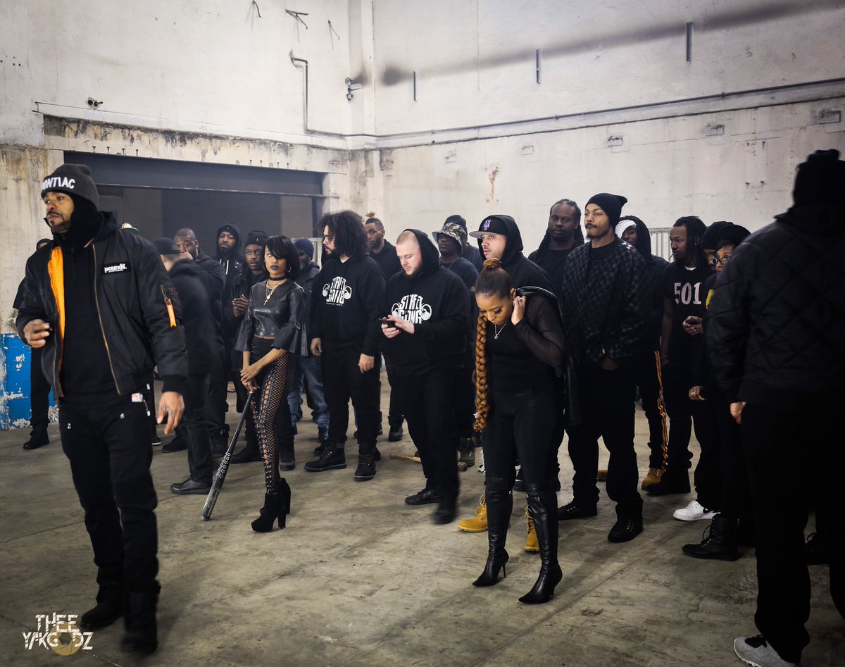 TheeYakGod's tweet image. I’ll get to shooting shit up in this bitch 🗣✨ ......🧘🏾‍♂️ #MethLab x #TheeYGgfxVisuals