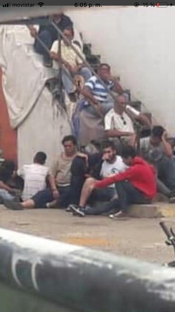 emartz1's tweet image. Estos son los detenidos en el comando de la GNB en Lagunillas, entre ellos una persona mayor que no estaba en la protesta, tiene una discapacidad por fractura en una pierna. Su nombre Jorge Lugo, salia de su trabajo y buscaba transporte cuando lo sorprendieron los hechos.