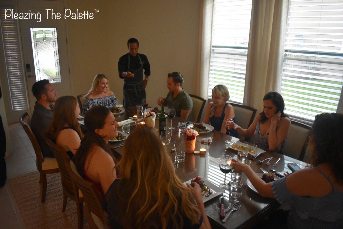 VivesHarvey's tweet photo. Pleazing one Palette at a time. From farm to table. Let Us Cater To You. https://t.co/Jl6AVrkgd4 #catering #privatechef #chefconsultant #menudevelopment #preparedmeals #dietplanning https://t.co/BK55MML3sg