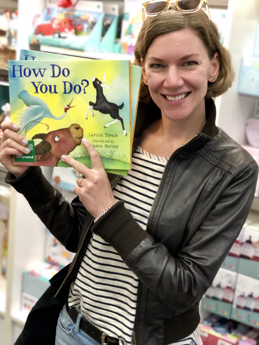 vromansupstairs's tweet image. Shoutout to @larissatheule for stopping by and signing her new book #HowDoYouDo ! It was so great to meet you!