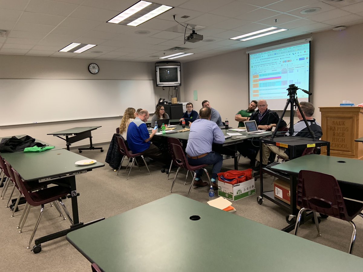 mndeca's tweet image. Love seeing students and advisors hard at work planning an awesome District 5 competition🔷