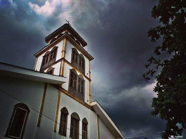 juandiegoveraec's tweet photo. from @csantico - La historia a través de un dintel
.
.
.
.
#Manabi #manabíprimero #Manabiestodo #manabiprofundo #venamanabíexplóralo #Chone #canuto #instalike #huawei #cielo #skyporn #iglesia #instagood #arquitectura #architecture #archiporn#Manabí #tur… https://t.co/Dwh8x8GUnI https://t.co/XY9DX2zfqR