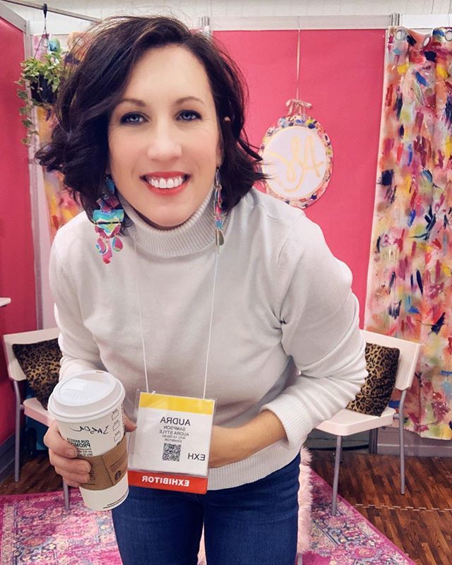AudraStyleArt's tweet photo. Afternoon Starbucks run ftw! #DallasMarket is going great. Can’t wait to share the cities we are coming to soon! ☕️💃🏻 #handpaintedearrings #slowfashion #supportthemakers #audrastyle
.
.
.
.
.
.
#bigearrings #ooakjewelry #Wearableart #jungalowstyle #passi… https://t.co/9gOH304mRP https://t.co/VDXHeBmpFg