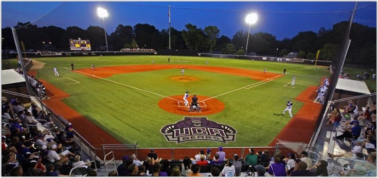 ryan_hallstrom's tweet photo. I am extremely blessed and excited to announce my commitment to further my academic and baseball career at the University of Central Arkansas! #BearClawsUp https://t.co/mF5Jd4smYS