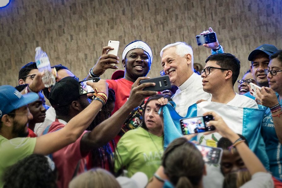 FrTimSJ's tweet photo. #Jesuit Father General: Young people are "a sign of the times." https://t.co/IoiHRn7P5K #Magis2019 https://t.co/MPD0rIzma6