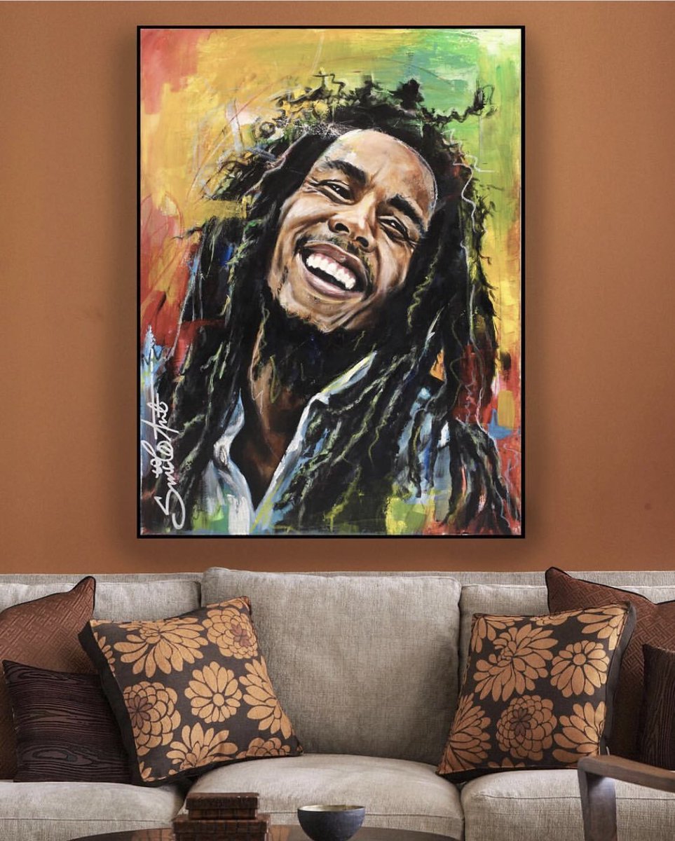 SmiloArt's tweet photo. Framed Bob Marley A1 Size Print situated in a living room. Get Art for your Home π . Link in my BIO https://t.co/qhtVzTuzZg π¨ #SmiloArt #HomeArt https://t.co/PoE1f4knD4