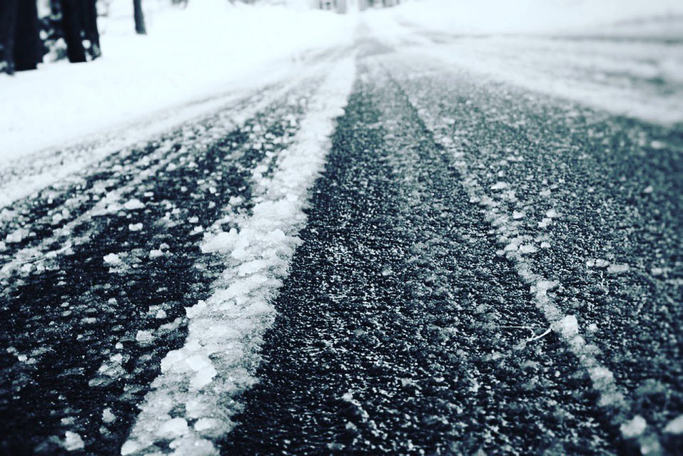 CarAction's tweet image. Police Action Car Hire would like to remind you all that the roads are very icy this week and wishing you all a safe travels on the roads in these conditions.  #policecactioncarhire #policecar #staysafe #roads #ice #weatherconditions