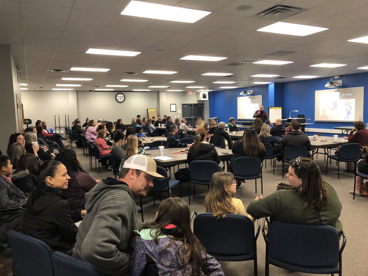ackleslie's tweet photo. What a great turnout for our Dyslexia Parent Meeting! Huge thanks to Dr. Gentry and our amazing dyslexia therapist #whywisd https://t.co/AQ9bMGAwjP
