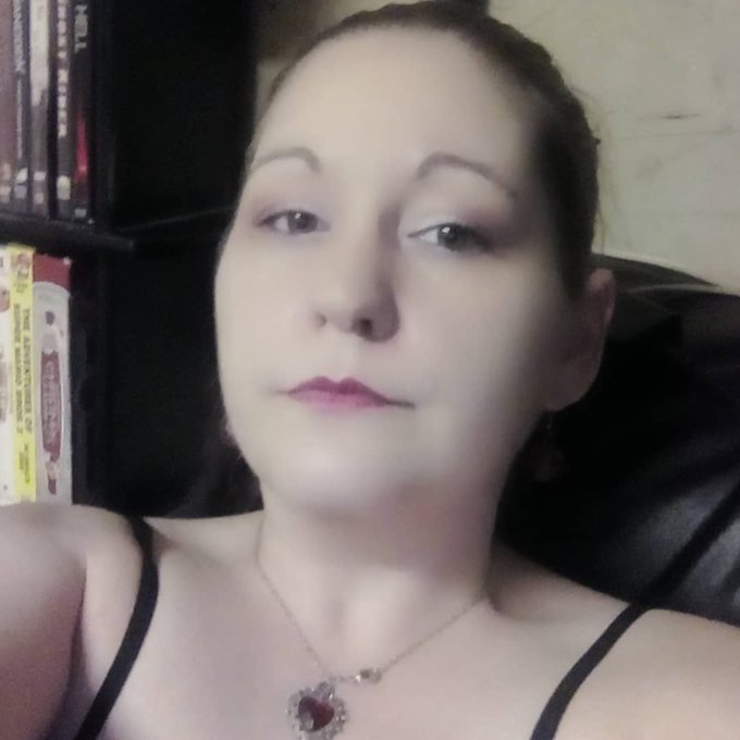 I'm finally done filming all of my Valentine's day videos 😀 Here, have a look at the selfies I took!<a href="/tag/findom"class="tags"><span>#findom</span></a><a href="/tag/payday"class="tags"><span>#payday</span></a>