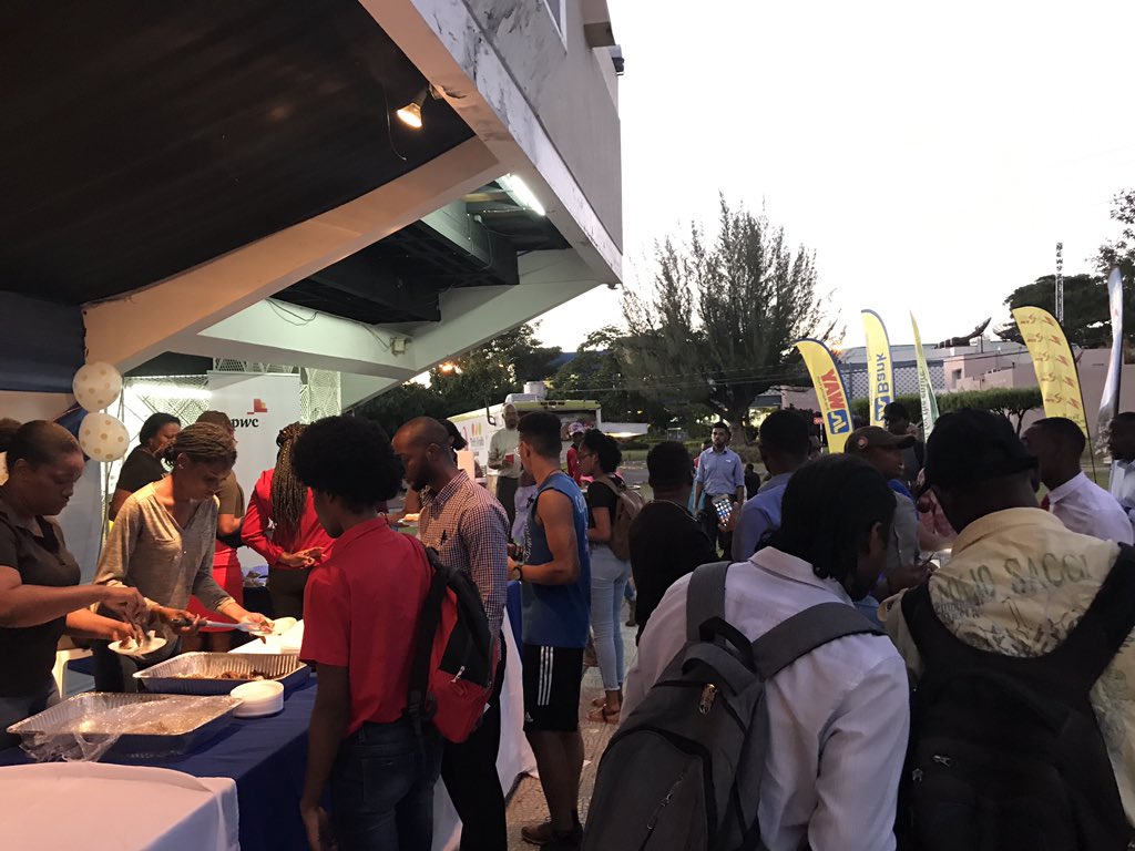 ProChangersJa's tweet photo. Cocktail Hour 🥂 #CareCampaignJA https://t.co/aq9cXcTkNJ