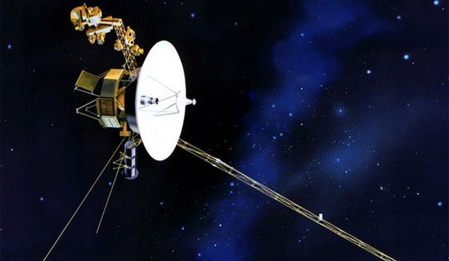astronomacamila's tweet photo. Conhecem os Discos de Ouro da Voyager? Estão a bordo de ambas as naves Voyager com sons e imagens mostrando as diversidades na Terra. #astrominibr @astrominibr 

É o echo da humanidade lançado no espaço.

Meu conselho de hoje é: 
Apaga a luz e aproveite: https://t.co/Kx24N4ztwl https://t.co/JWLeRk9xB2