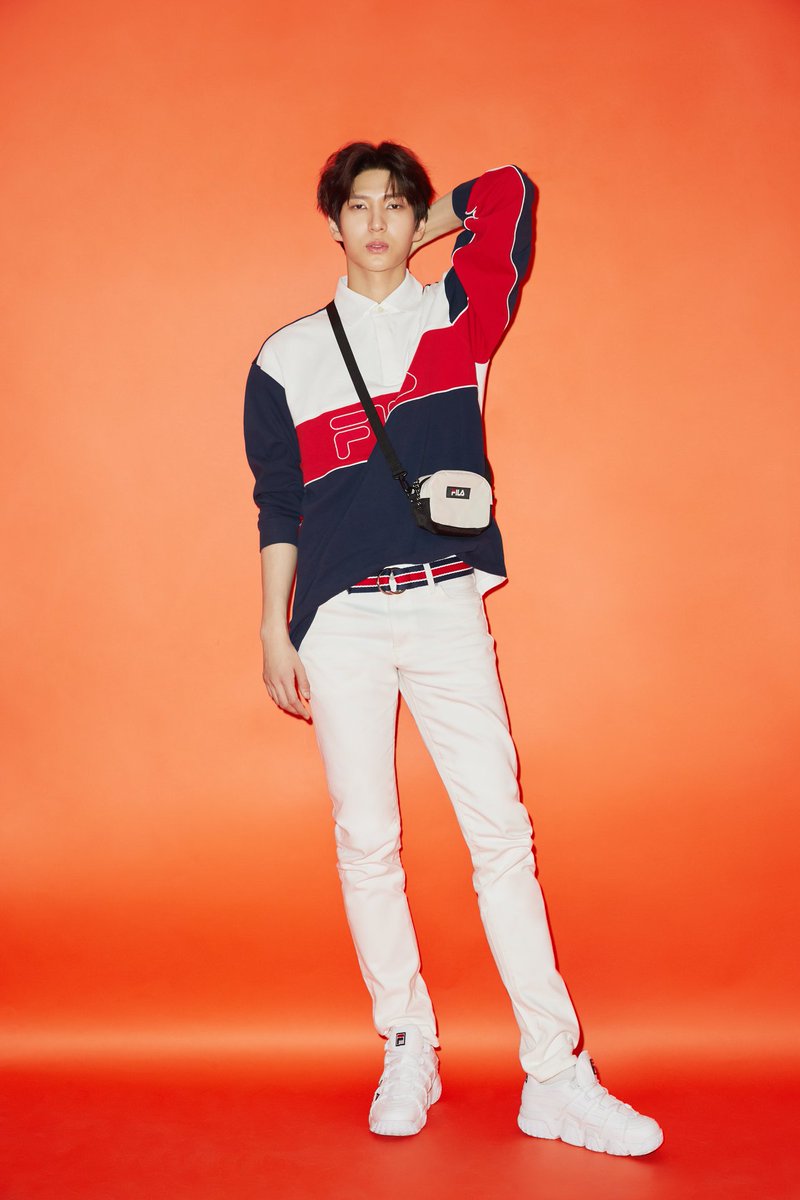 ALLFORVIXX's tweet photo. [FACEBOOK] 

FILA Korea com VIXX; 21.01.19 (2/2)

@.FILAKOREA: School &amp; Street ➡ Balance
Mesmo no lugar errado
é possível ser estiloso😎

#VIXXEstáFazendoPossível #MochilaLink #Escola #LookStreet

#ÉAPrimeiraVezQueVocêsEncontramUmGrupoTãoAmávelNé?

jpn. westvixx
pt. leatherplaid https://t.co/cqWTHvi20N