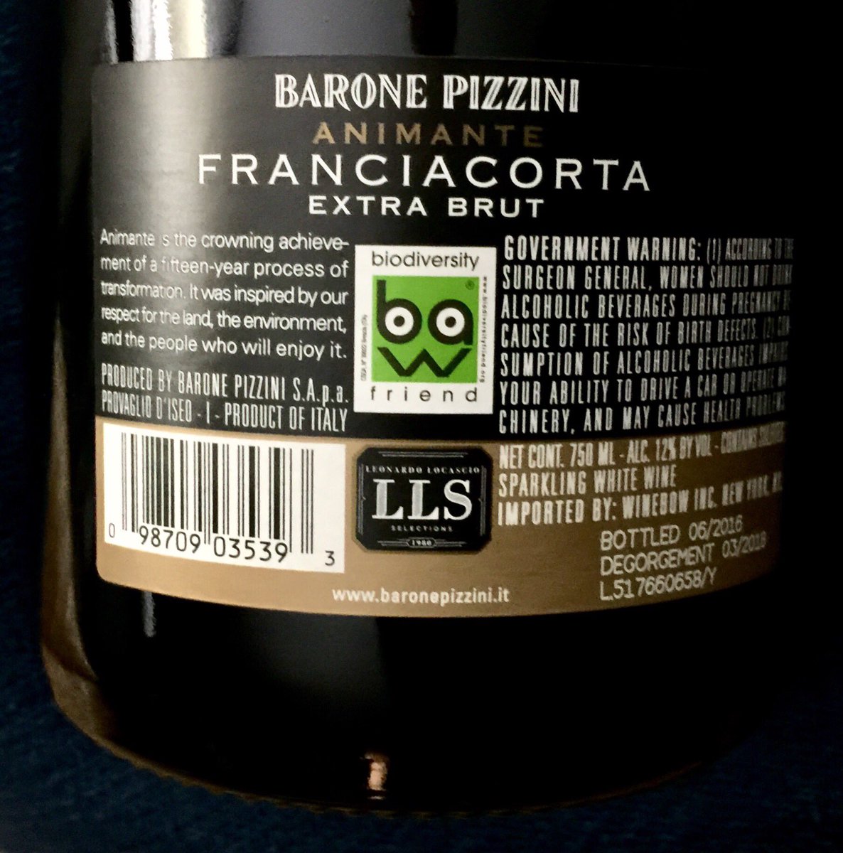 Cerasuolo's tweet photo. #Franciacorta from #Lombardia Italy. #perfection https://t.co/YoJMIMGDTk