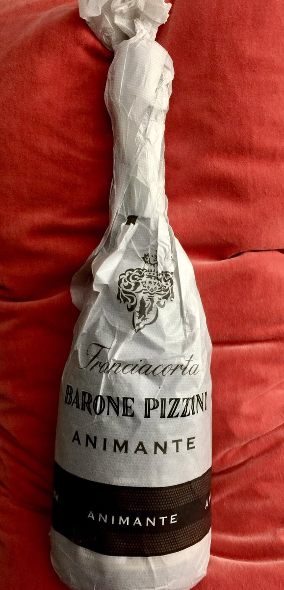 Cerasuolo's tweet photo. #Franciacorta from #Lombardia Italy. #perfection https://t.co/YoJMIMGDTk