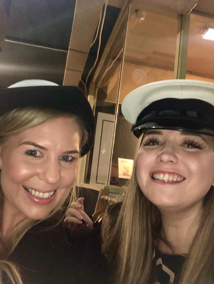 U3BetterMan's tweet photo. What a fun night at a networking event in Liverpool with these fab ladies that was sponsored by @LLNwork We had such a good time @FazendaGroup & @WesternApproach , some nibbles and history of womenβs role in WW2 all in one night was brilliant π #TheClimb #U3Elite https://t.co/RRGBYutrwX