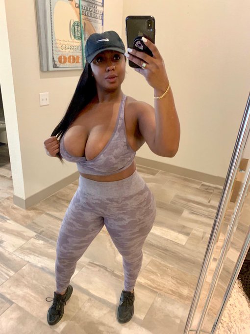 Good afternoon 🌞😃 don&rsquo;t be rude say it back ? 👇🏾 #gym #fitness #healthy #Gymshark #wcw #dallas #texas<a href="/tag/gym"class="tags"><span>#gym</span></a><a href="/tag/texas"class="tags"><span>#texas</span></a><a href="/tag/fitness"class="tags"><span>#fitness</span></a><a href="/tag/wcw"class="tags"><span>#wcw</span></a><a href="/tag/healthy"class="tags"><span>#healthy</span></a><a href="/tag/dallas"class="tags"><span>#dallas</span></a><a href="/tag/g"class="tags"><span>#g</span></a>