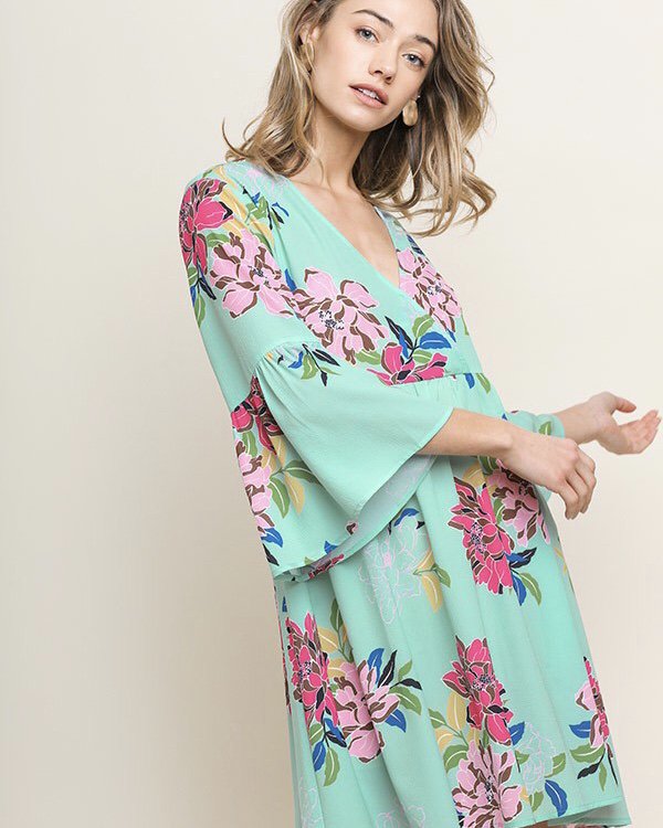 boutiqueaudreys's tweet photo. Love this gorgeous spring print!  In store and online!  #1 largest selection of Umgee spring 2019!  #umgee #umgeeclothing #spring19 https://t.co/FvpUfwvKVm