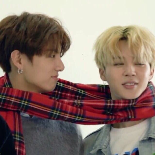 alphajeons's tweet photo. “love is in the small things” by puuung, as represented by #jikook in real life ♡
— a thread... https://t.co/kJICAUNX9f