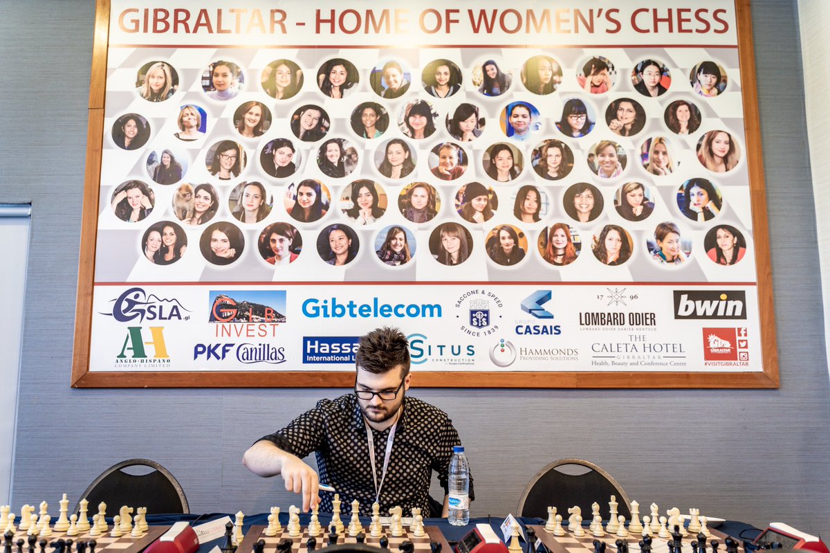 Niki Riga tweet media