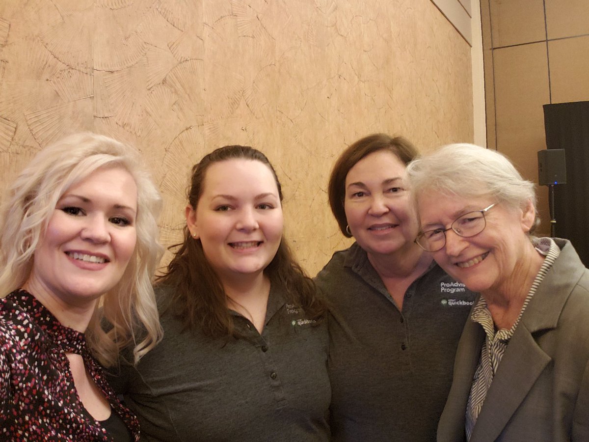 LizScottQBO's tweet photo. The Grow Your Practice Workshop was amazing in Orlando! @silvialevans I loved seeing you in person! #IntuitTrainingEvents https://t.co/mqr6Mh6X6W