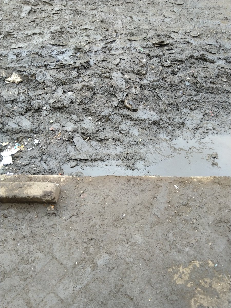 davisresident1's tweet photo. @MikeSonko This is the state of the Ngummo laini saba bus terminus where all matatus and buses serving Ngummo end the journey. The once tarmac road is now full of mud.This is in woodley/kenyatta golfcourse ward, Nairobi County. https://t.co/XnyysbuhWM