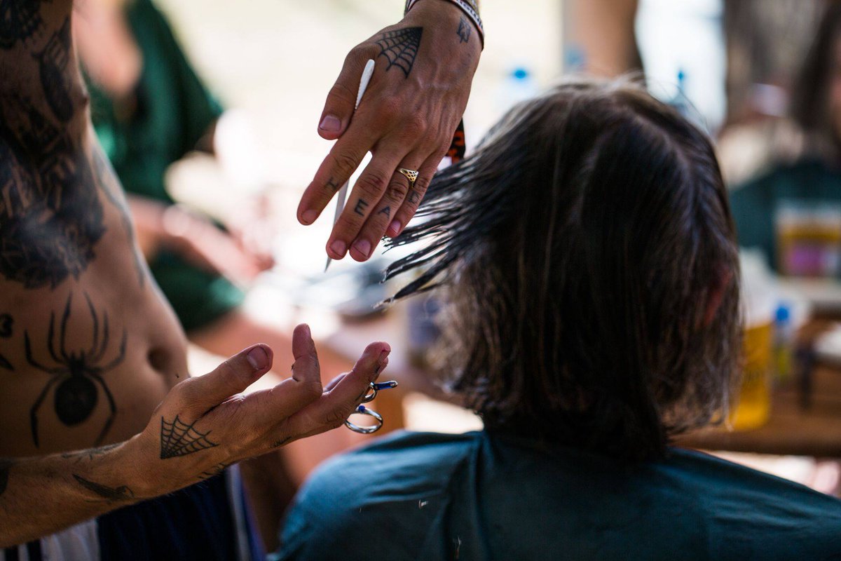 Featured LINKDPARTNER
Blue Tit East Village, E20 

Complimentary Davines moisturising treatment with any colour or cut &amp; blow dry (Mon-Thur 10-5pm)

linkdcard.com

Experience LINKDCARD - Download FREE for iOS &amp; Android

#LINKDCARD
Exclusive Members' Offers &amp; Perks