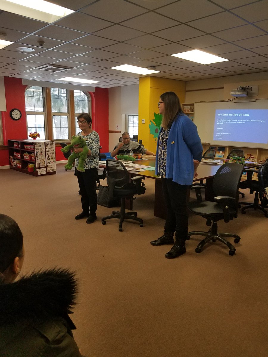 VargasDir's tweet image. We had an amazing parent workshop. Thank you, Joshua, for leading the workshop. Thank you, to our special guest from the Field Library. #peekskillpride #peekskillbasics