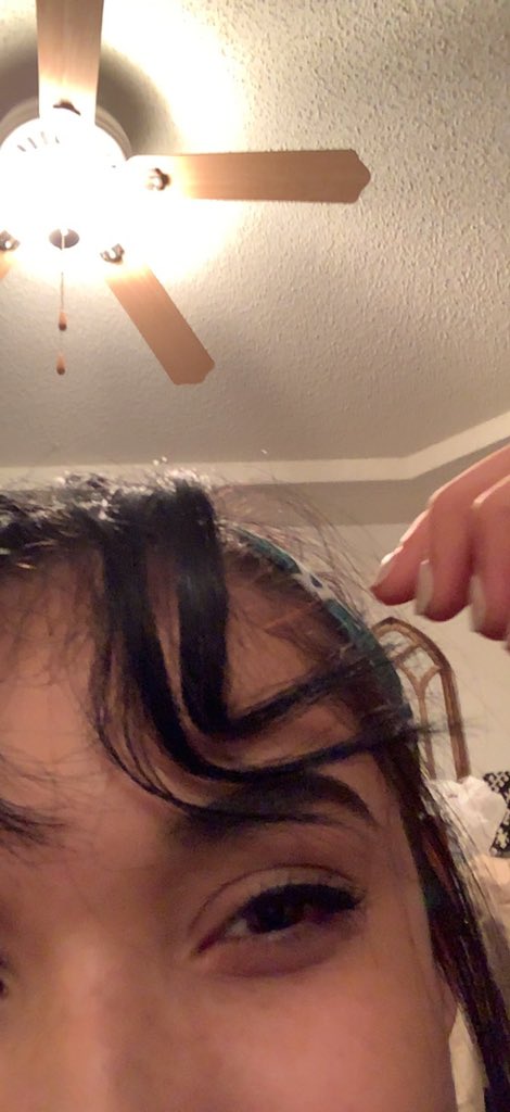 killap3's tweet image. Y’all I’m sorry but I can’t with @_JAZZYYJ she done had a 2007 Britney Spears melt down and cut her own hair...