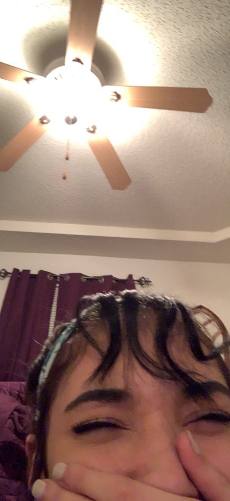 killap3's tweet image. Y’all I’m sorry but I can’t with @_JAZZYYJ she done had a 2007 Britney Spears melt down and cut her own hair...