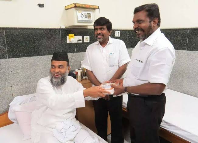 Ethirajan Srinivasan 🇮🇳🚩 on Twitter: "Thirumavalavan with mass murderers  of TAMILS! Madani is a Coimbatore serial blasts & Bangalore serial  blasts mastermind. Rajapaksa killed 1.5 Laks TAMILS. Thirumavalavan wants  to demolish HINDU