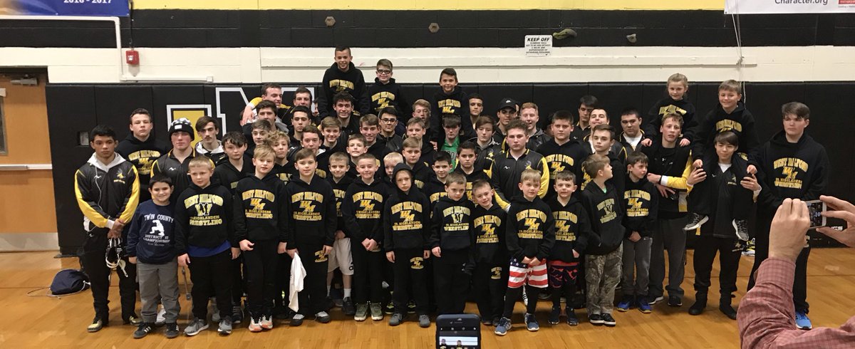 Lots of Jr Highlanders came to support their favorite team tonight!