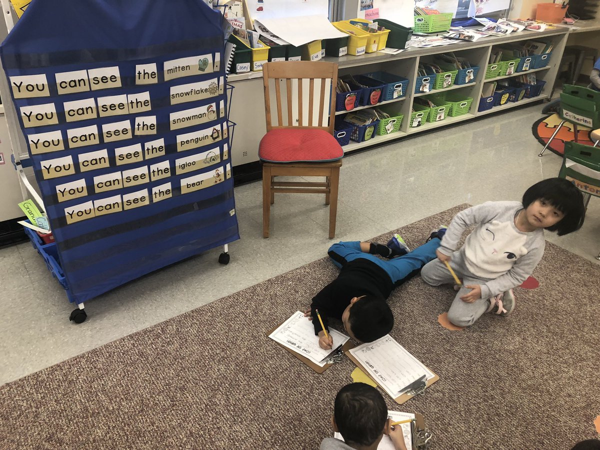 Corrine_Geiger's tweet image. First time running learning centers in LEO. Kids working on some math and literacy skills with a winter twist.  #suceas #SASDNEXT #EMC #NewJob