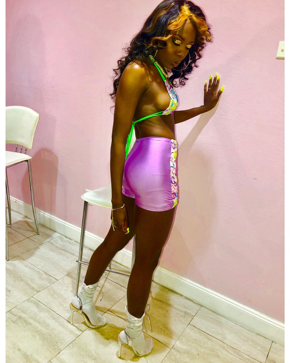CallMeCoCoBenji's tweet photo. I’ll Be Damned If I See That 👯♀️ And Let Her By Me -Benji 🤪 💚 #Rapper #BenjiWay #BenjiGang #Explore #🔥Coming #StayTuned🤪 #Like #Comment #Orlando https://t.co/dblrD15S74