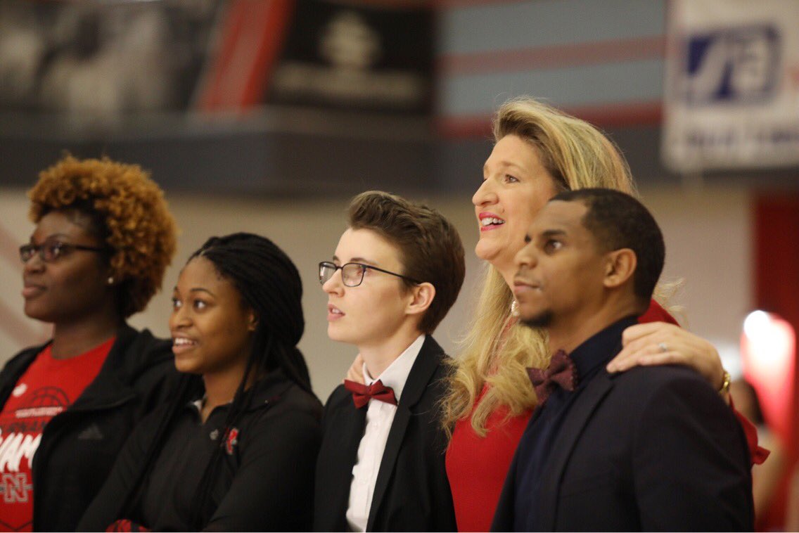 Nicholls_WBB's tweet photo. It was a memorable night in Stopher Gym. The defending champion Colonels unveiled their Southland and NCAA Tournament banners, and then defended their home court with a 30-point victory. #GeauxColonels https://t.co/5uz8951ain