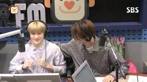 Ali17051's tweet photo. Primer día de NCT Night Nigth #Johnny consolando a #Jaehyun
/ / / / / / /
Último día de NCT Night Nigth #Jaehyun consolando a #Johnny
Muchas gracias chicos por todo este tiempo 💚
#NCT #NCTnightnight #NCT2017 https://t.co/FEN1ZoqghT