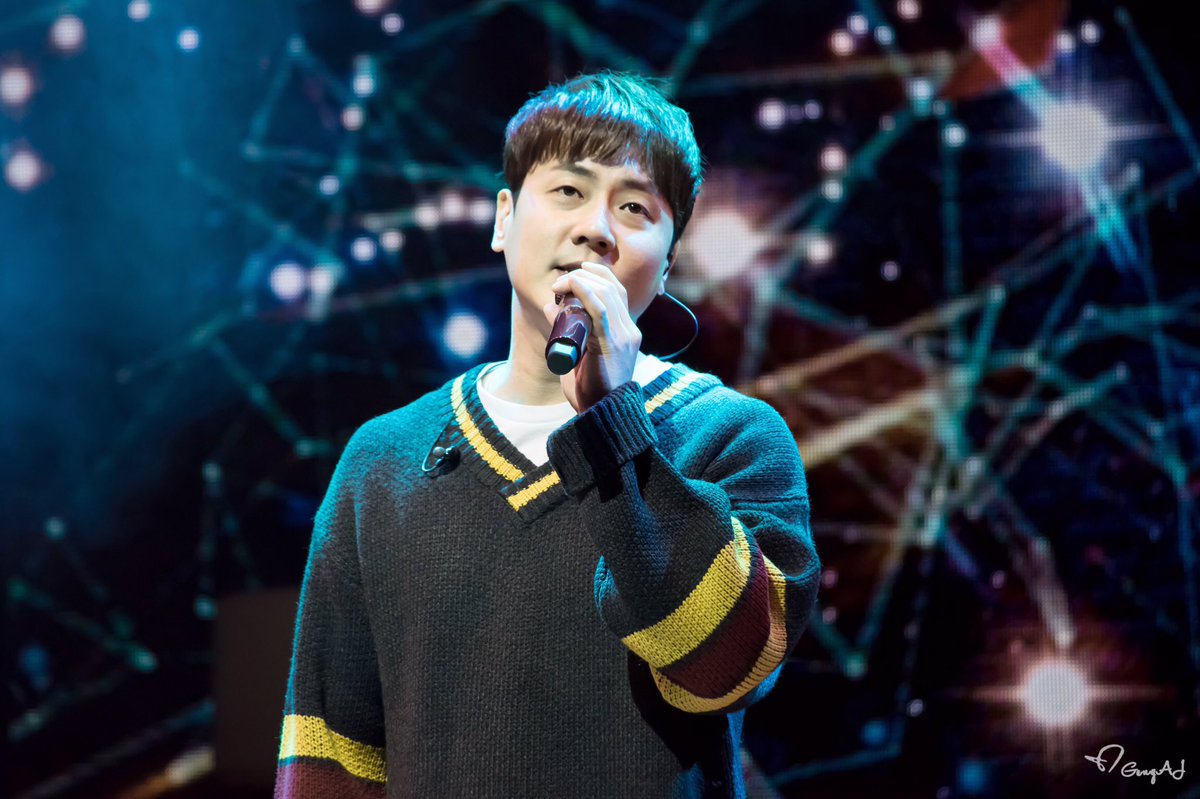 Geng_AJ's tweet photo. 190120 ANDY

“선호:하다” BIRTHDAY FANMEETING

PART.2

#앤디 #ANDY #신화 #SHINHWA 
#선호하다 #ANDY_to_Z https://t.co/pBKlm4JgmT