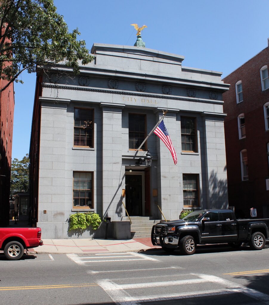 LostNewEngland's tweet photo. City Hall in #SalemMA around the 1860s or 1870s and 2017. https://t.co/8k1GpWecsN https://t.co/OxJPQsA1gx