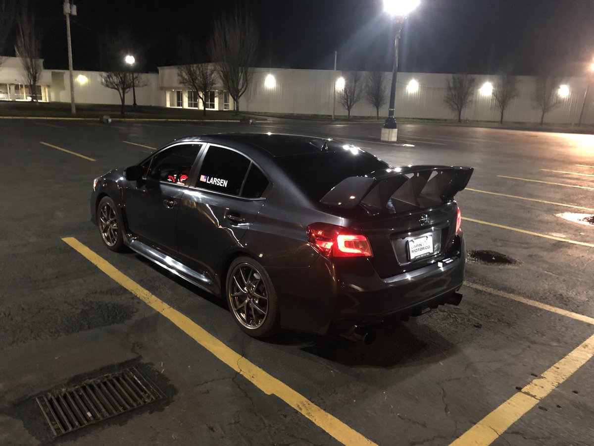 Johnnycashed69's tweet photo. Tuna, no crust. https://t.co/oEvkbTfjcl