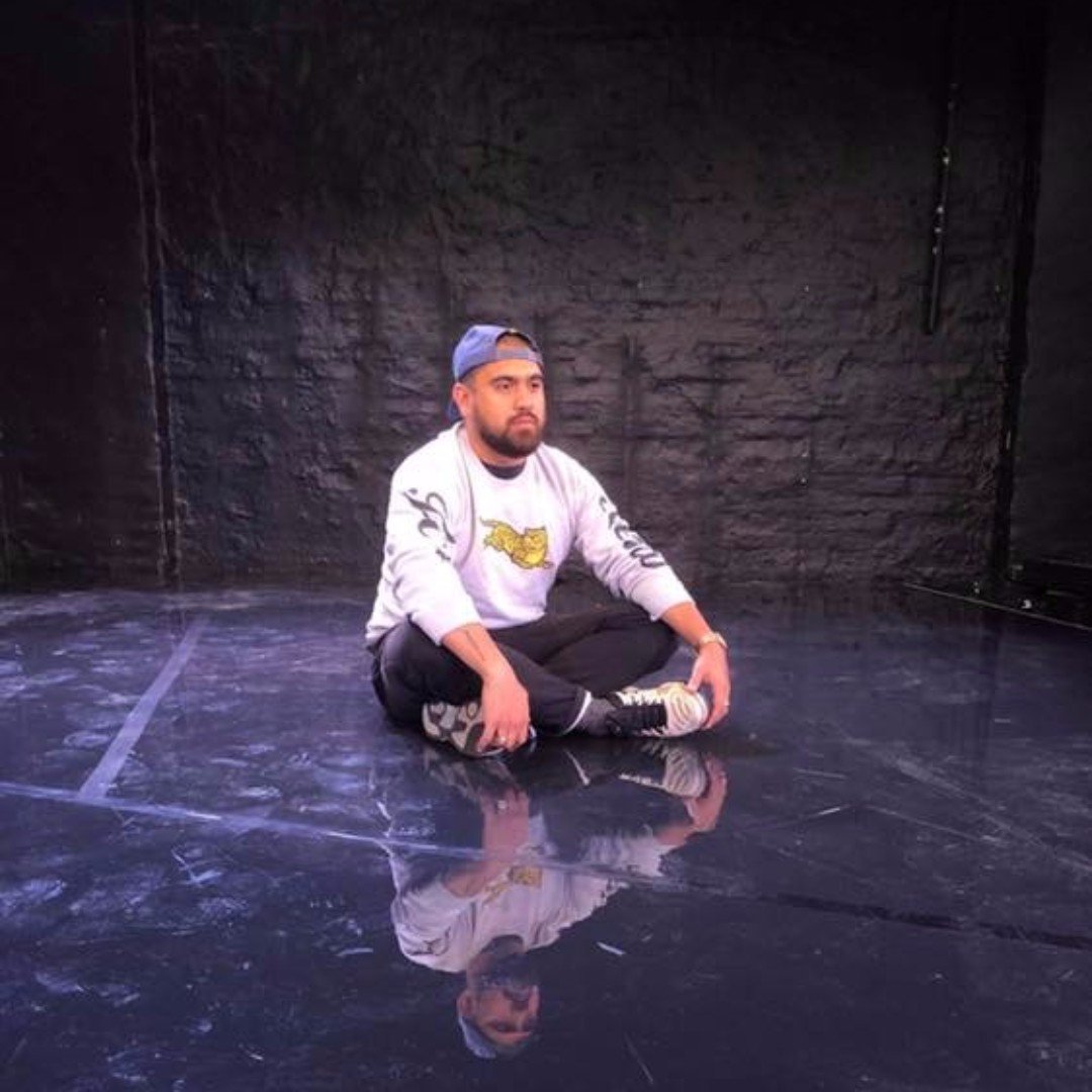 RiversideParra's tweet photo. SINCE ALI DIED
By Omar Musa
2 shows left!
Book now https://t.co/e01wGWM0us
#RiversideTheatres #Parramatta #SinceAliDied #OmarMusa#OpeningNight #SydneyFestival #WhatsOn #WesternSydney#MuhammadAli #Boxing #Theatre https://t.co/WSiXiJv6pp