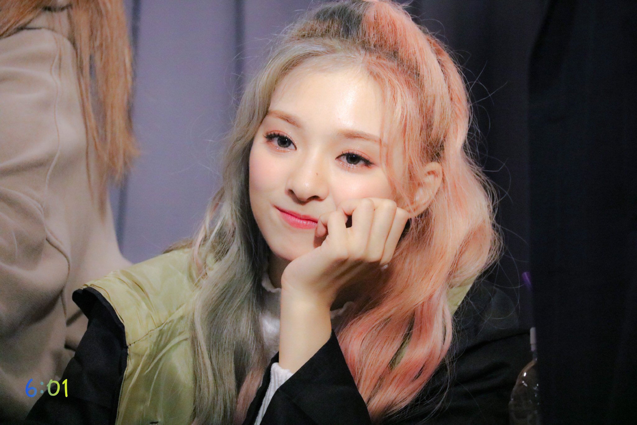 DxpVLBuVAAAgccw.jpg:large