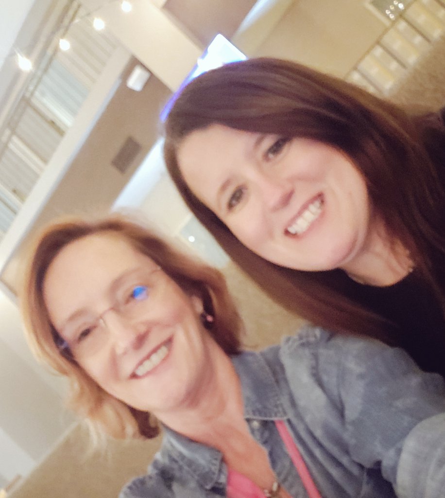 sabra_stuermer's tweet photo. Just hanging with my buddy @dawn2be4u Always a treat to run into my fellow #BadassSCAs https://t.co/C1hlCyIlL8