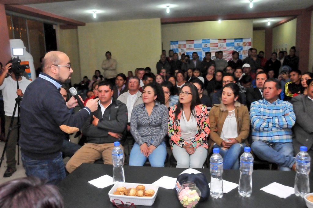 juandehowitth's tweet photo. Que lindo es estar siempre en Pelileo, la gente de aquí se caracteriza por recibirnos con muchísimo cariño, siempre optimista de lo que venimos a proponer @CecyChaconC #MásTrabajo #MásOportunidades #MásProvincia Somos uno, somos más @leomaroto #ProyectoCiudadanoMás https://t.co/kXcAkwDj0T