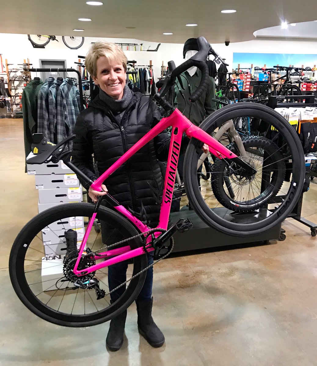 TWDSF's tweet photo. Is her new #specialized #diverge #expert just that light or is she just that #strong ? I’ll never tell. 🤫 Happy #newbikeday , Susan!! #watchout #sofast #beastmode #mtb #gravel #iamspecialized #twdsf https://t.co/CwJWMDwo2G