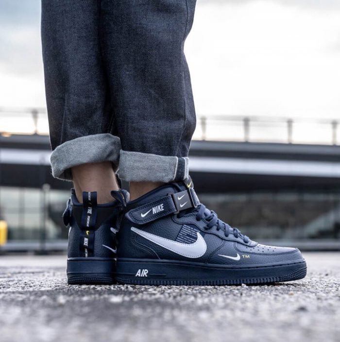 スニーカープレイス 403 ナイキエアフォース1ミッド07lv8ネイビー Nike Air Force 1 Mid 07 Lv8 Navy T Co 6b13kskspr Nike Airforce1 スニーカー