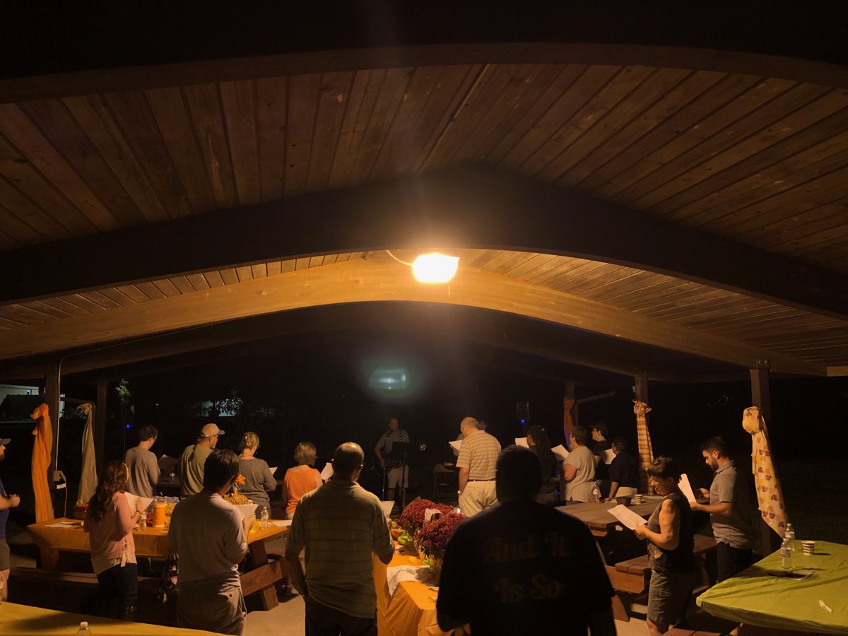 FaithTreeCF's tweet image. #SunsetService is tomorrow at 7:45 pm. We'll be live at 335 Droste Rd. and also on FB Live! Please come (or stream, if you aren't local) and invite friends!